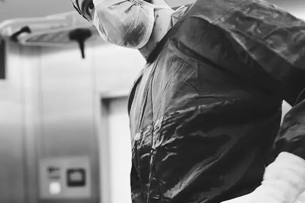 Mahmut Ozgul, MD, Aesthetic Plastic Surgeon - Resim 13