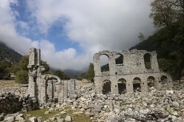 ALA KİLİSE - Resim 1