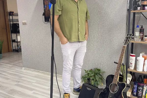 Bir Berber Saç Tasarım Stüdyosu - Resim 11