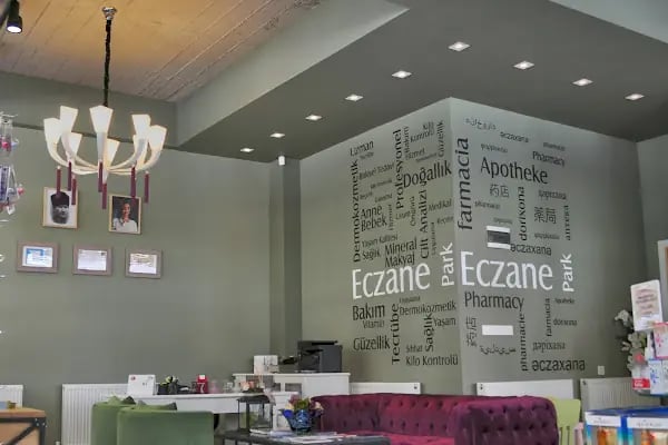 Park Eczanesi / Pharmacy - Resim 13