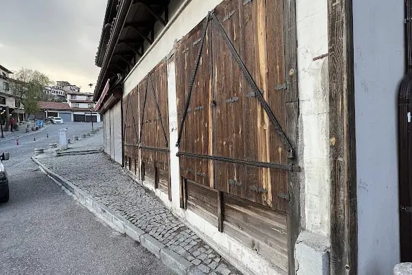 Ahi Şerafettin Türbesi - Resim 7