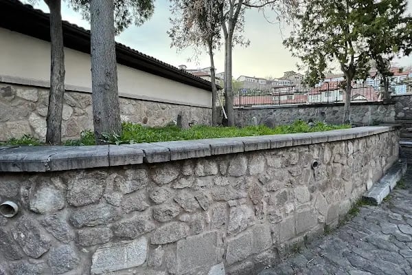 Ahi Şerafettin Türbesi - Resim 10