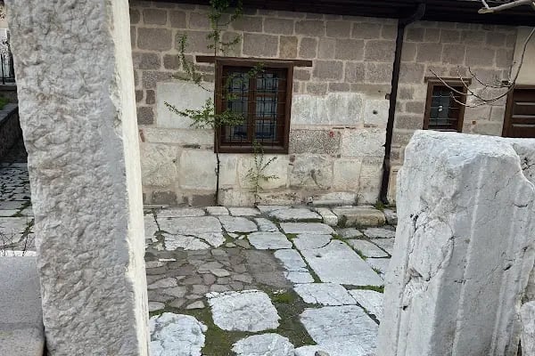 Ahi Şerafettin Türbesi - Resim 16
