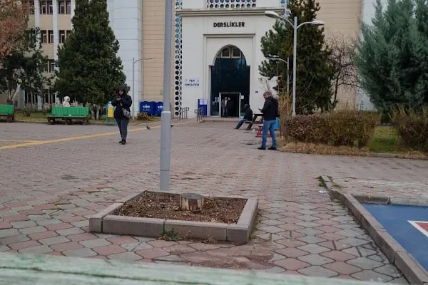GAZİ ÜNİVERSİTESİ FEN FAKÜLTESİ - Resim 2