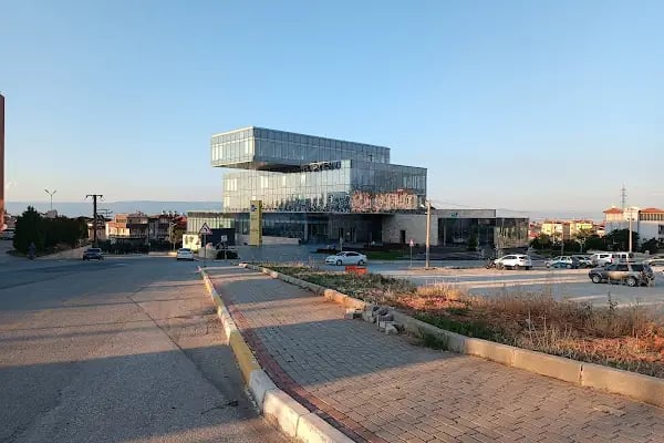 Merkezefendi Belediyesi Merkez Kütüphanesi - Resim 3