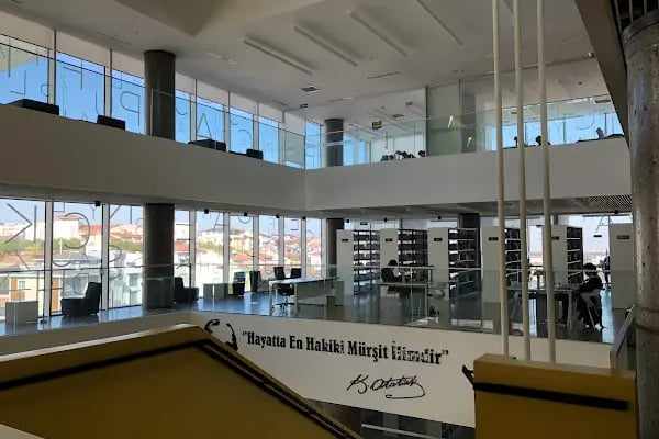 Merkezefendi Belediyesi Merkez Kütüphanesi - Resim 6