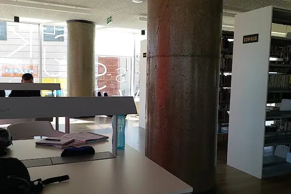 Merkezefendi Belediyesi Merkez Kütüphanesi - Resim 20