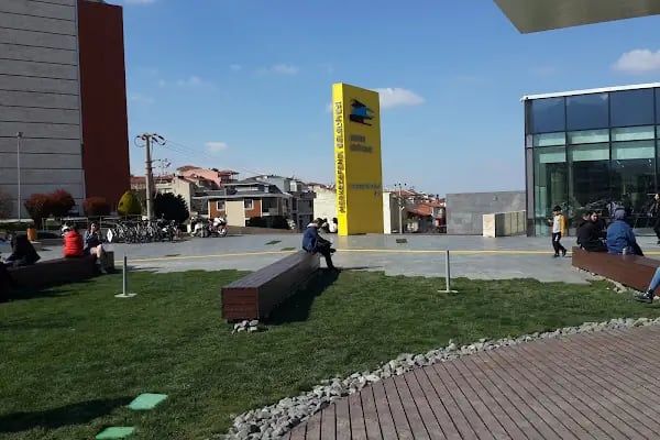 Merkezefendi Belediyesi Merkez Kütüphanesi - Resim 9