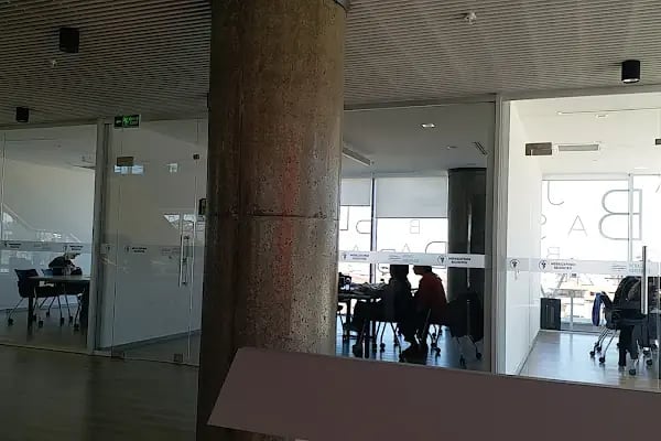 Merkezefendi Belediyesi Merkez Kütüphanesi - Resim 16