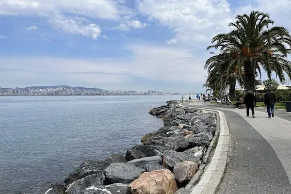 Özgürlük ve Demokrasi Park - Resim 1
