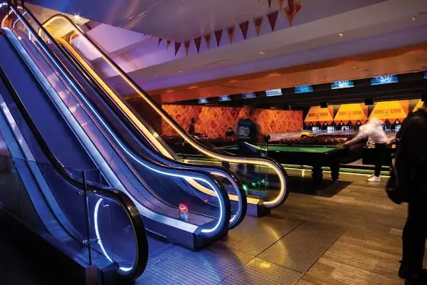 Bowling Alley - Resim 6