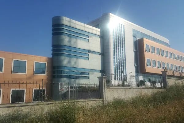 Heydar Aliyev Teknik Ve Endüstri Meslek Lisesi - Resim 5