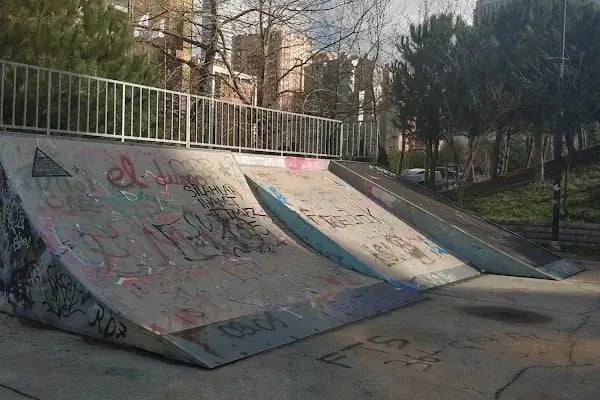 Ataşehir Belediyesi 8 Mart Kadın Eli Parkı - Resim 17