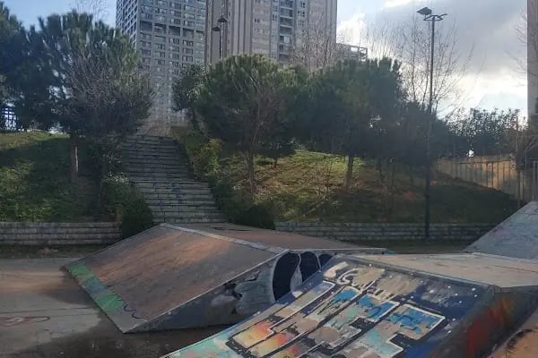 Ataşehir Belediyesi 8 Mart Kadın Eli Parkı - Resim 16