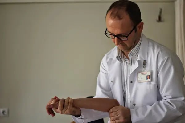Fizyorom Fizik Tedavi Rehabilitasyon Merkezi - Resim 17
