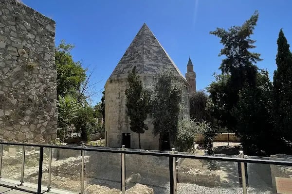 Zincirkıran Mehmet Bey Türbesi - Resim 10