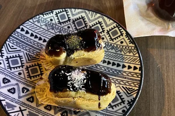 broadway patisserie - Resim 16
