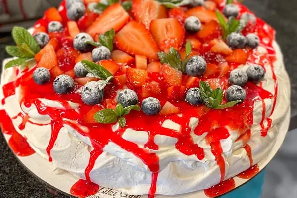 broadway patisserie - Resim 17