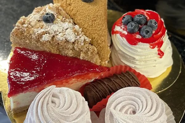 broadway patisserie - Resim 18