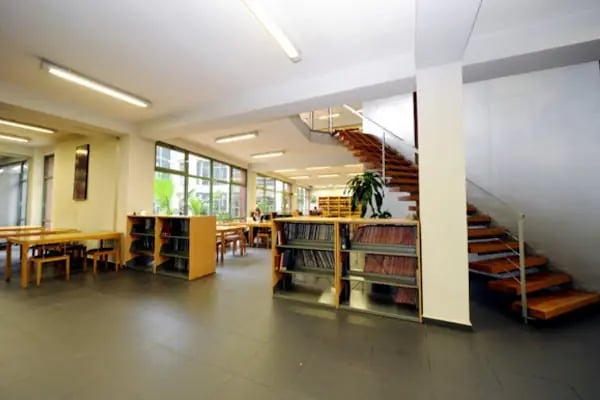 İstanbul Bilgi Üniversitesi Kuştepe Kampüsü - Resim 18