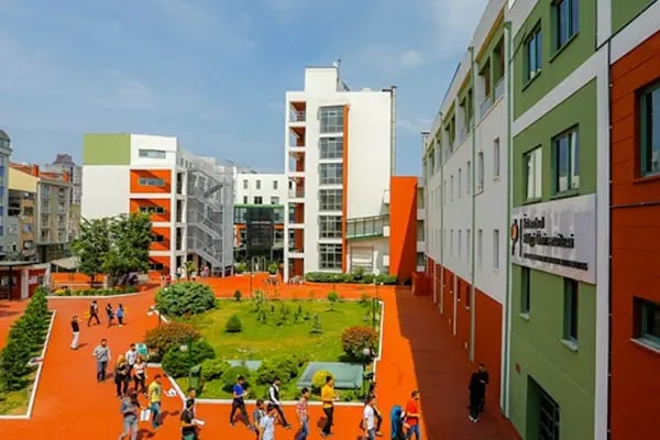 İstanbul Bilgi Üniversitesi Kuştepe Kampüsü - Resim 3