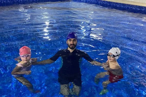Sakarya Yüzme Havuzu Umut Hoca Yüzme Kursu - Resim 3