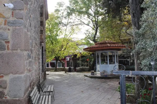Kulaksız Cami - Resim 12