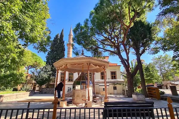 Kulaksız Cami - Resim 7