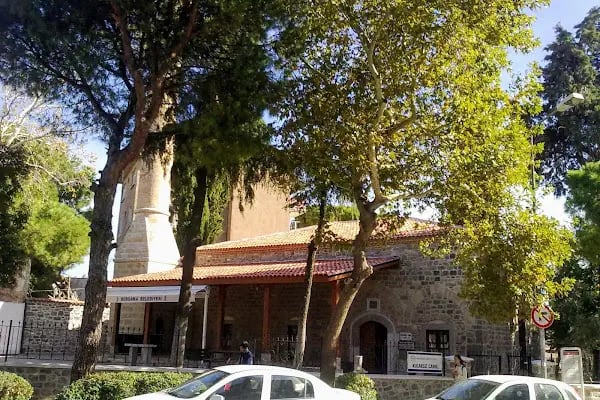 Kulaksız Cami - Resim 19