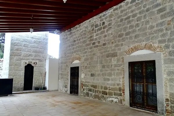 Kulaksız Cami - Resim 10