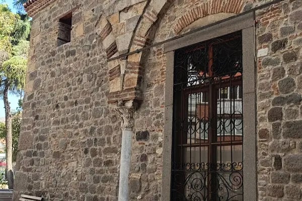 Kulaksız Cami - Resim 16