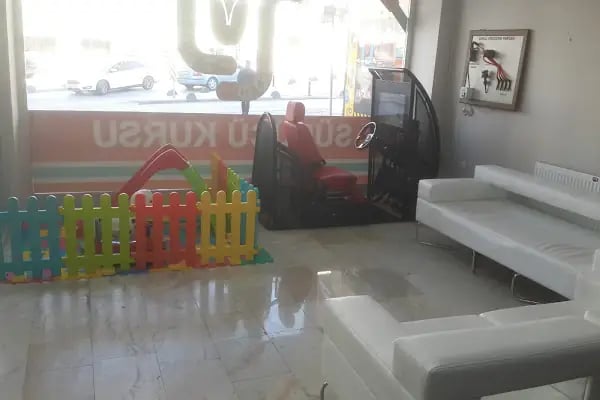 LALE AVLU34 SÜRÜCÜ KURSU - Resim 3
