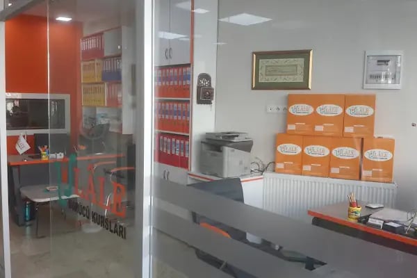 LALE AVLU34 SÜRÜCÜ KURSU - Resim 4