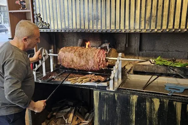 EN MEŞHUR ERZURUM CAĞ KEBABI - Resim 6