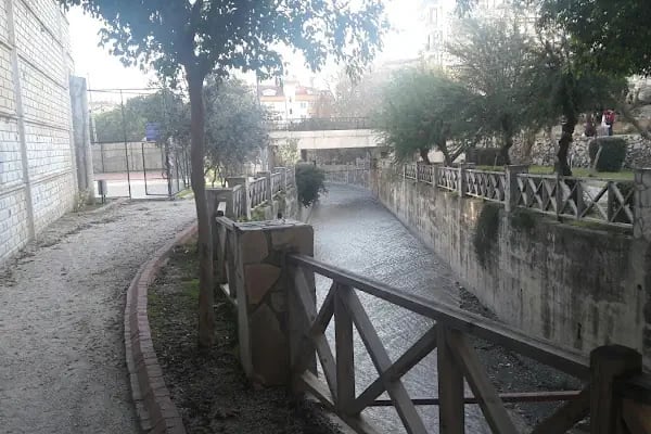 Alanya Belediyesi Tenis Kortu - Resim 15