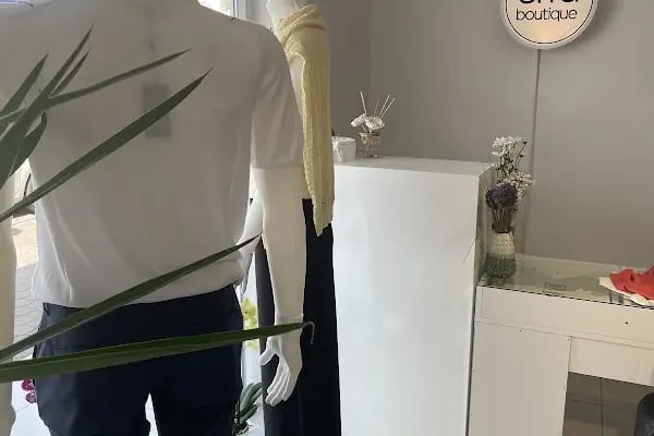 Effa Boutique Bodrum / Kadın Erkek Çocuk Giyim Mağazası - Resim 2