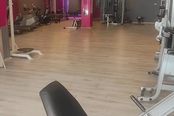 SheFit Şemikler Şube - Denizli Kadınlara Özel Spor Merkezi - Resim 8
