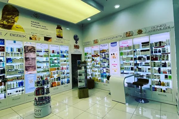 Gunesli Park Eczanesi Pharmacy - Resim 3