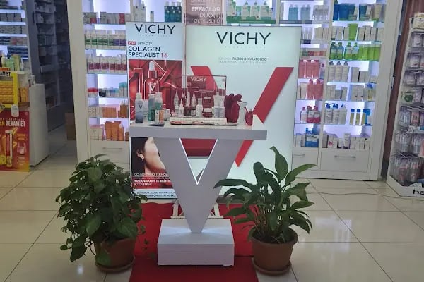Gunesli Park Eczanesi Pharmacy - Resim 14