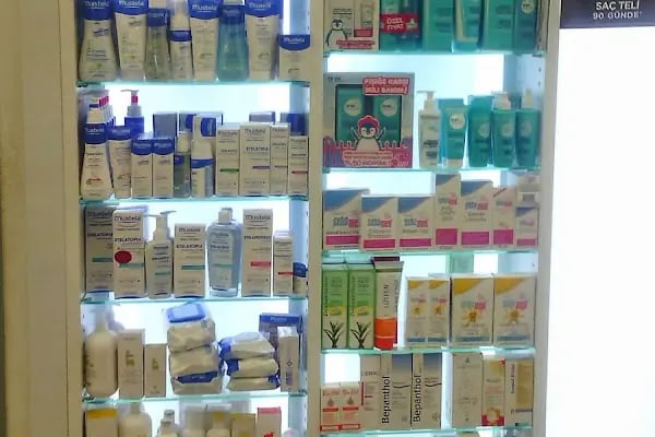 Gunesli Park Eczanesi Pharmacy - Resim 7