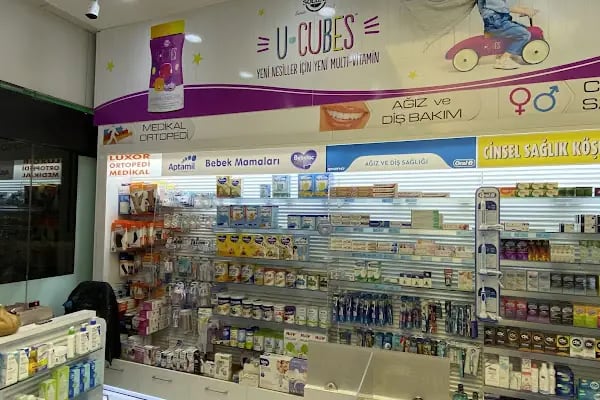 Gunesli Park Eczanesi Pharmacy - Resim 9