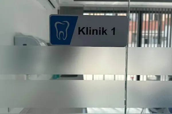 Natural Dent Ağız ve Diş Sağlığı Polikliniği Düztepe Şubesi - Resim 5