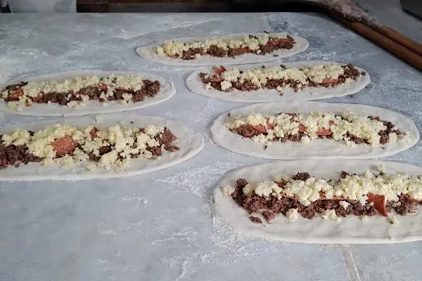 Pideci Hasan - Bahçecik Karadeniz Pide ve Lahmacun Salonu - SEYMEN - Resim 11