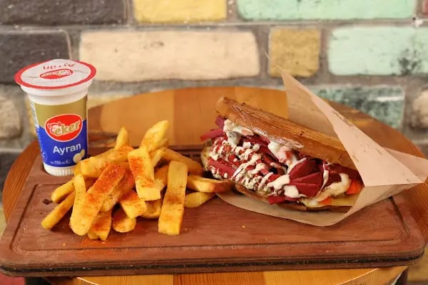 Taksim Islak Burger (kasaplar mahallesi) - Resim 2