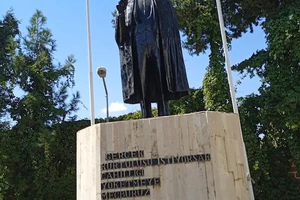 Ceylanpınar Hükümet Konağı - Resim 2
