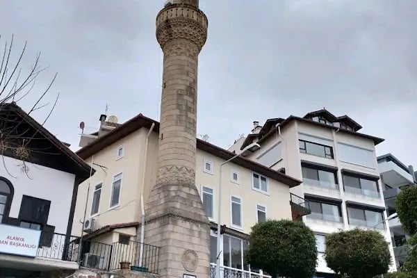 Hacı Kadiroğlu Cami - Resim 3