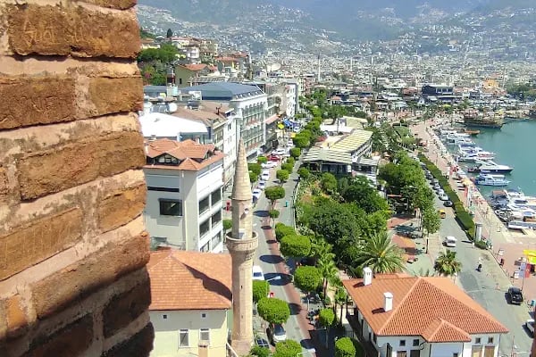 Hacı Kadiroğlu Cami - Resim 15