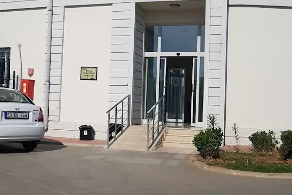 Mersin Îl Sağlık Müdürlüğü Toros Devlet Hastanesi Amatem Klinigi (Alkol ve Madde Bağımlılığı Tedavi Merkezi) - Resim 6