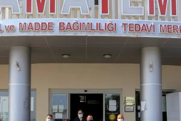Mersin Îl Sağlık Müdürlüğü Toros Devlet Hastanesi Amatem Klinigi (Alkol ve Madde Bağımlılığı Tedavi Merkezi) - Resim 12