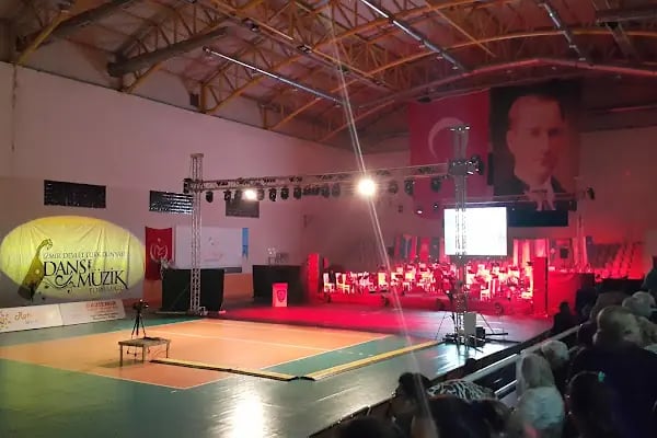 Gaziemir Spor Salonu - Resim 18